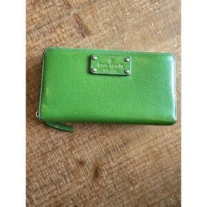 Kate Spade Wallet with lots of interior card slots